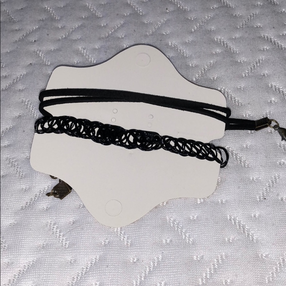 Chocker necklace